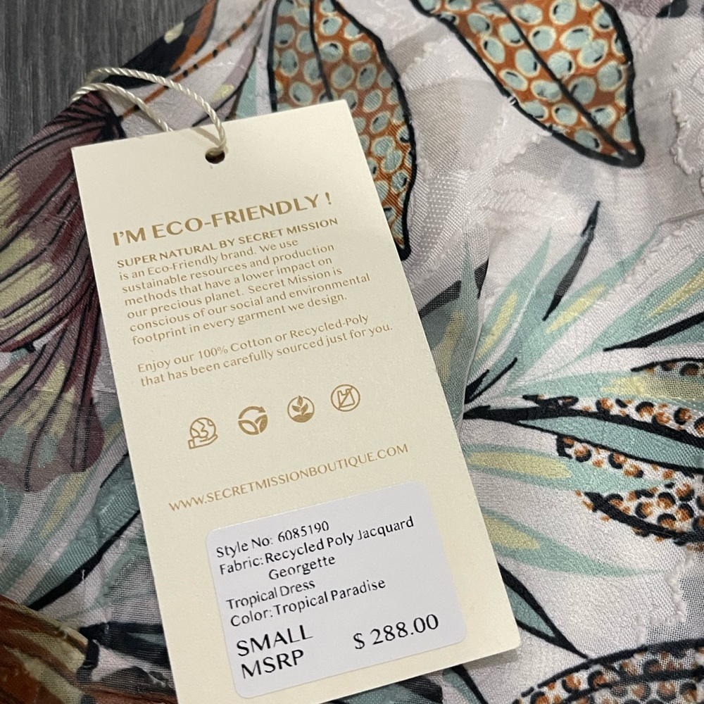 Name brand tropical dress, size Small
